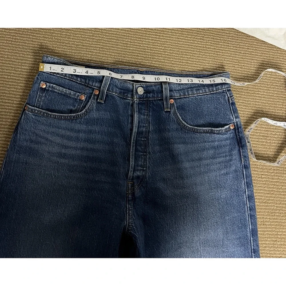 Levi's 501 Premium Straight Jeans‎ Button Fly Denim Button  Classic 32/30